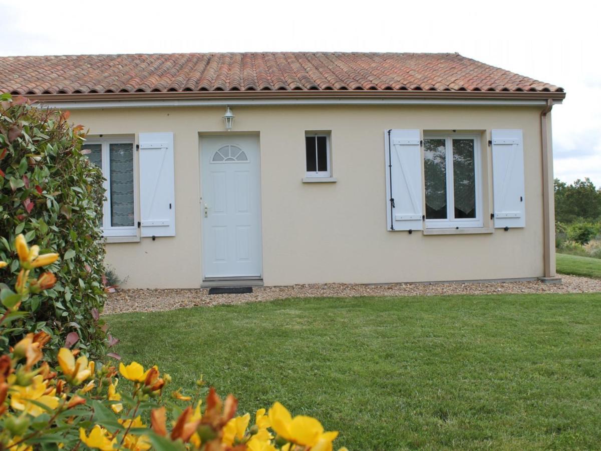 Maison Avec Jardin Proche Thermes Comprenant Lave-Linge Et Lave-Vaisselle - Fr-1-541-47 Villa La Roche-Posay Eksteriør billede